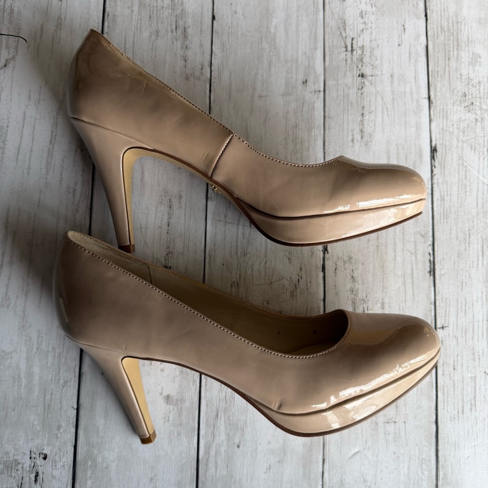 PREOWNED NICKLES NUDE PUMPS HEELS WOMENS 8 HIGH HEEL SHOE